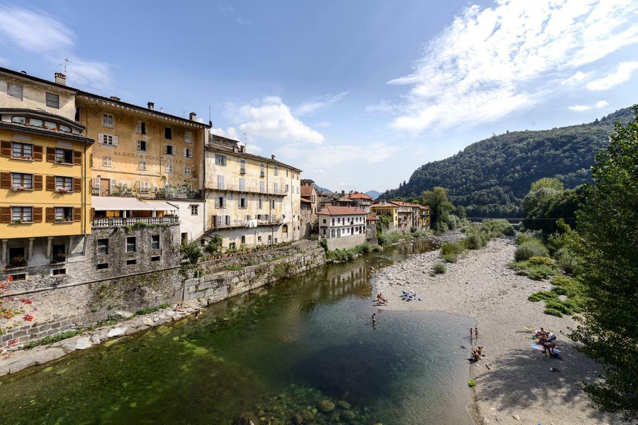 Al Vicolo Del Gallo Varallo Exterior photo