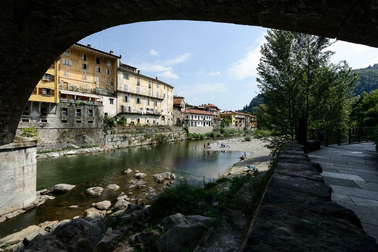 Al Vicolo Del Gallo Varallo Exterior photo